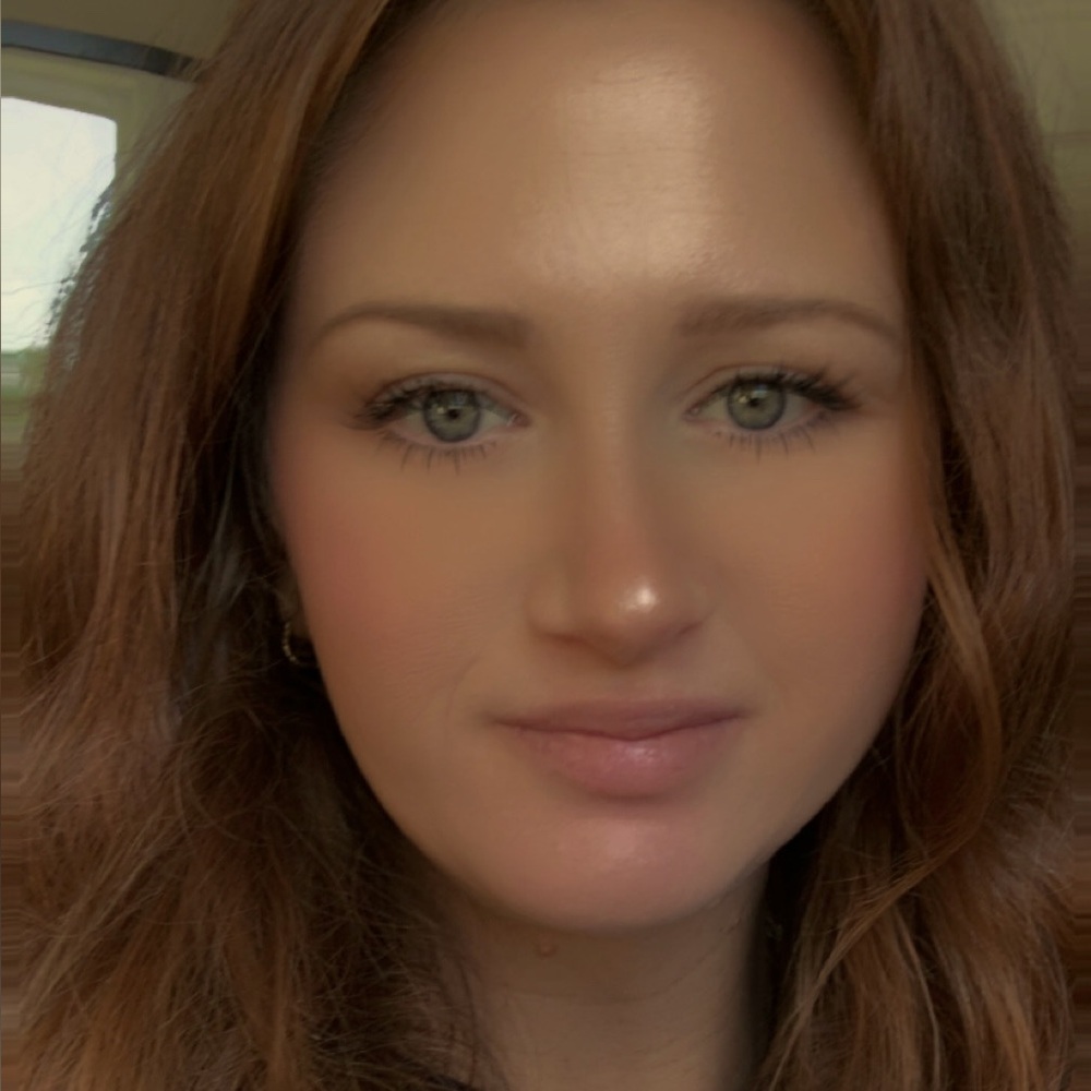 Meet your Posher, Janelle